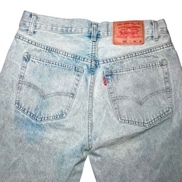 Levi’s 501 Original Fit Button Fly Jeans in Light Blue Men’s 28/30 - Picture 8 of 9